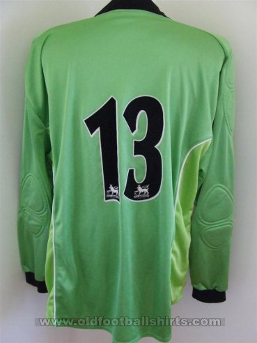 Leeds United Goalkeeper football shirt 2001 - 2002
