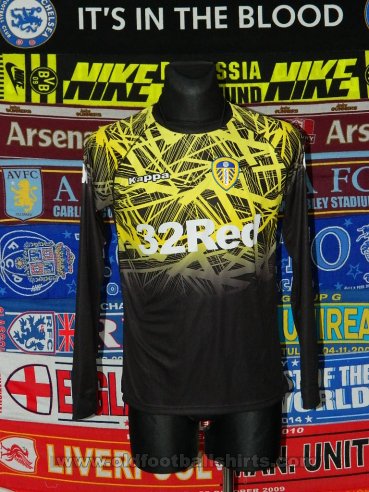 Leeds United Goalkeeper football shirt 2016 - 2018