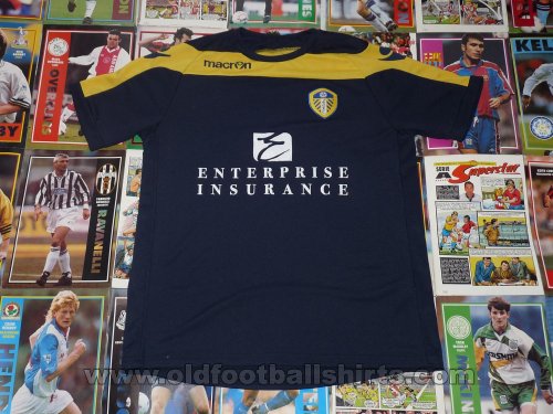 Leeds United Training/Leisure football shirt (unknown year)