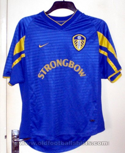 Leeds United Away football shirt 2001 - 2003
