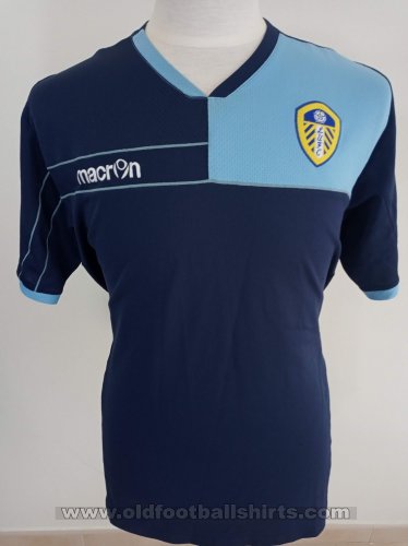Leeds United Training/Leisure football shirt 2008 - ?