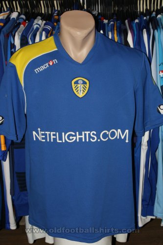 Leeds United Training/Leisure football shirt 2008 - 2009