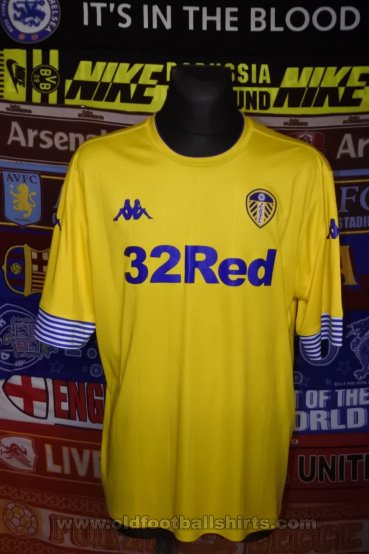 Leeds United Third football shirt 2015 - 2016