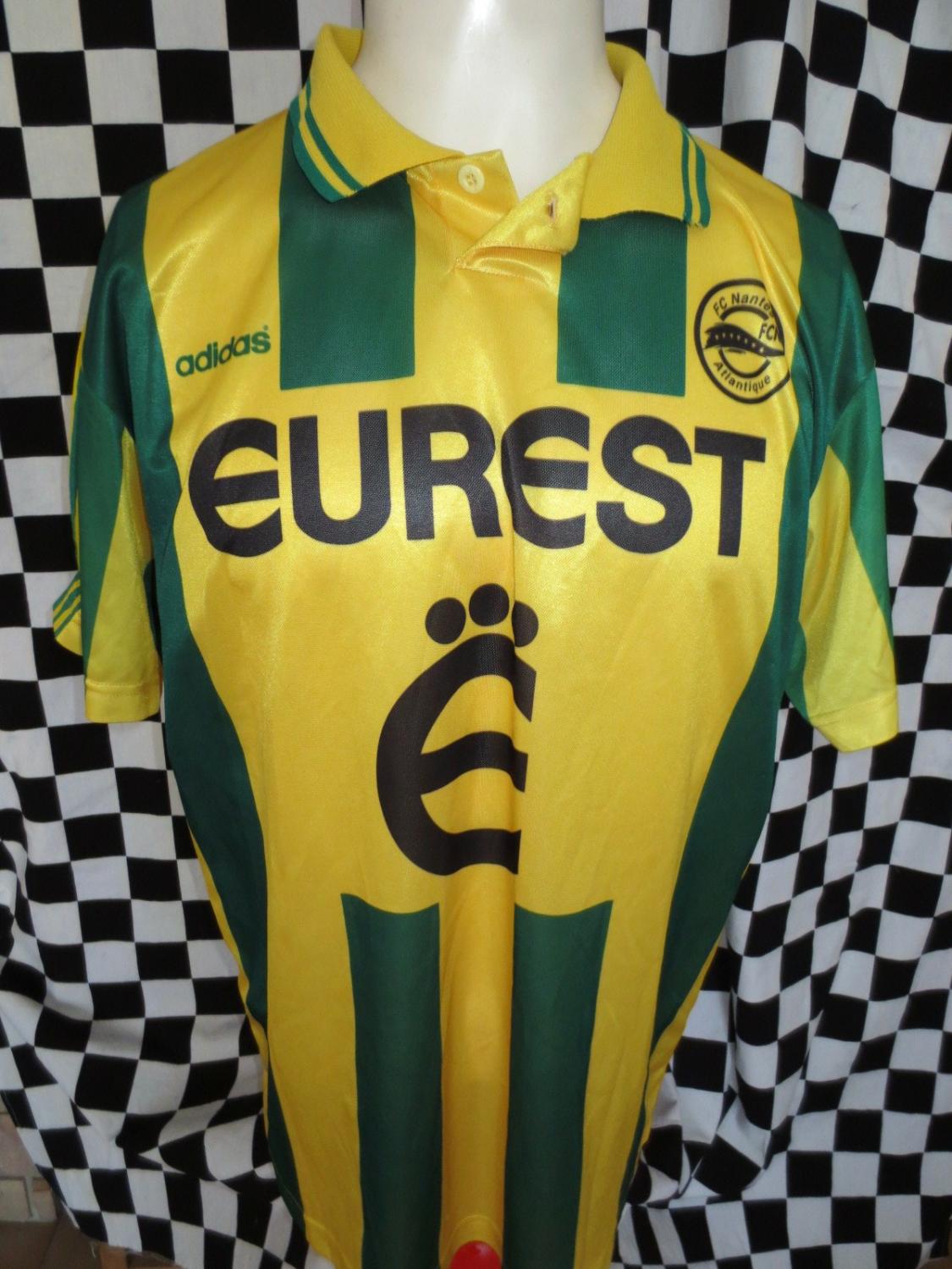 Fanion Vintage FC Nantes (FCNA) - Petit Format, Maillot Foot, Avant 2000