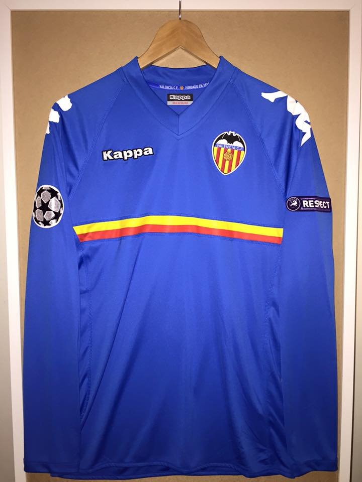 Valencia Troisième Maillot de foot 2010 - 2011. Sponsored by