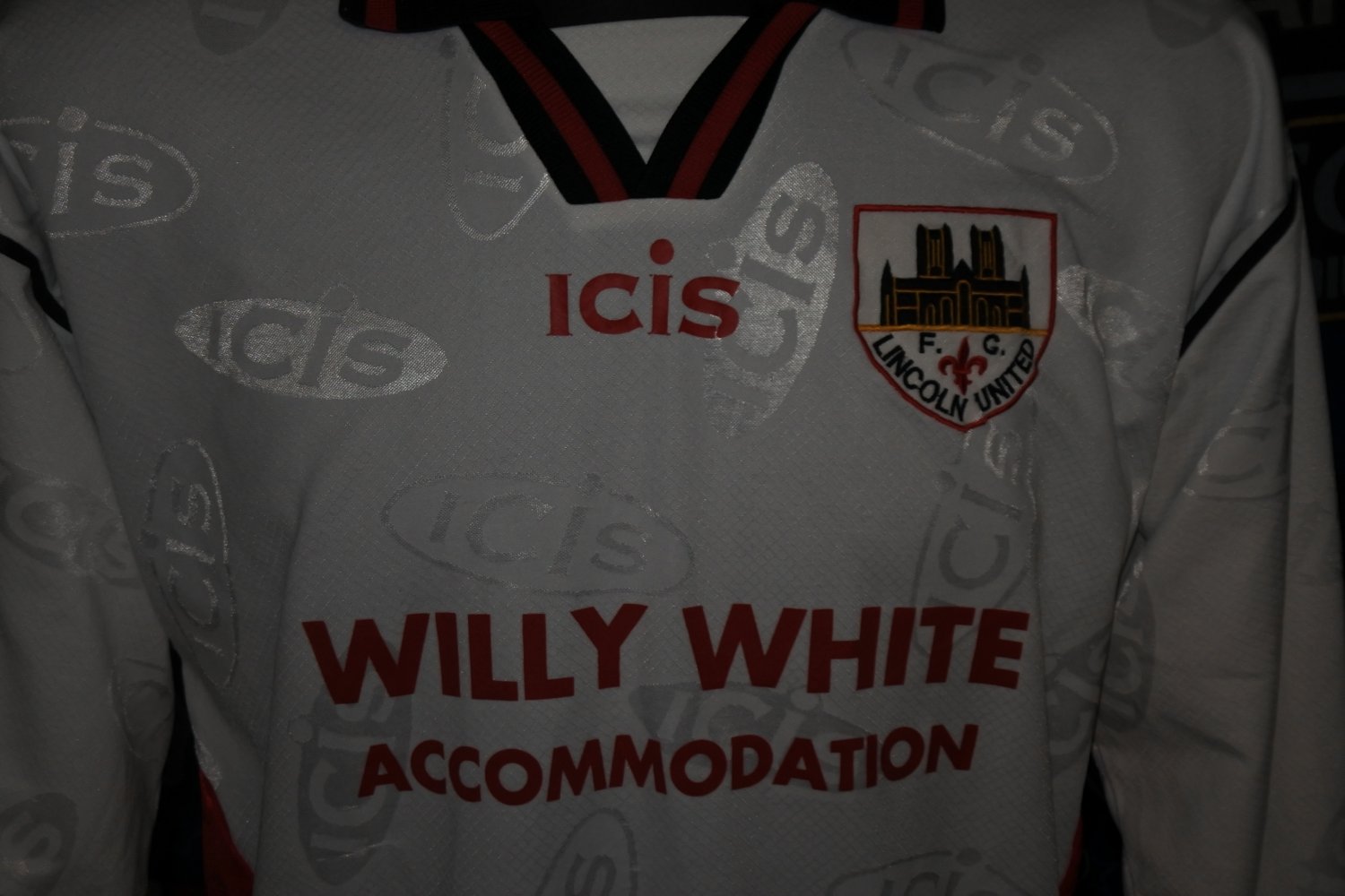 Lincoln United Home football shirt 1998 1999
