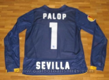 Sevilla Goalkeeper football shirt 2011 - 2012