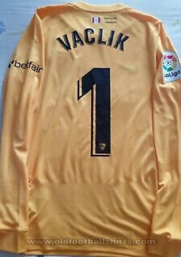 Sevilla Goalkeeper football shirt 2018 - 2019
