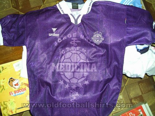 Estudiantes de Medicina Home football shirt 2001 - ?