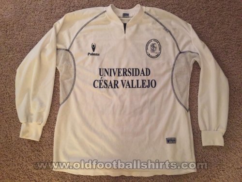 Universidad Cesar Vallejo Away football shirt 2003