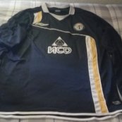 Away football shirt 2010 - 2011