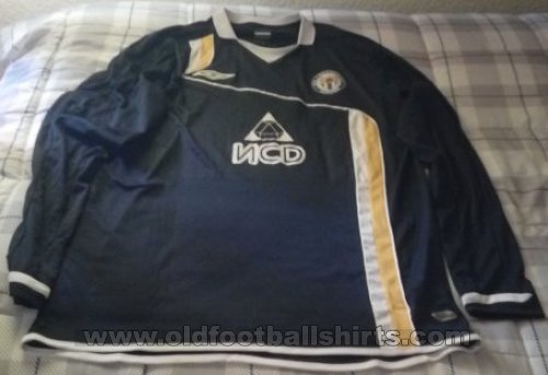 Metalurh Donetsk Away football shirt 2010 - 2011