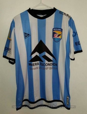 Municipal Mejillones Home football shirt 2011