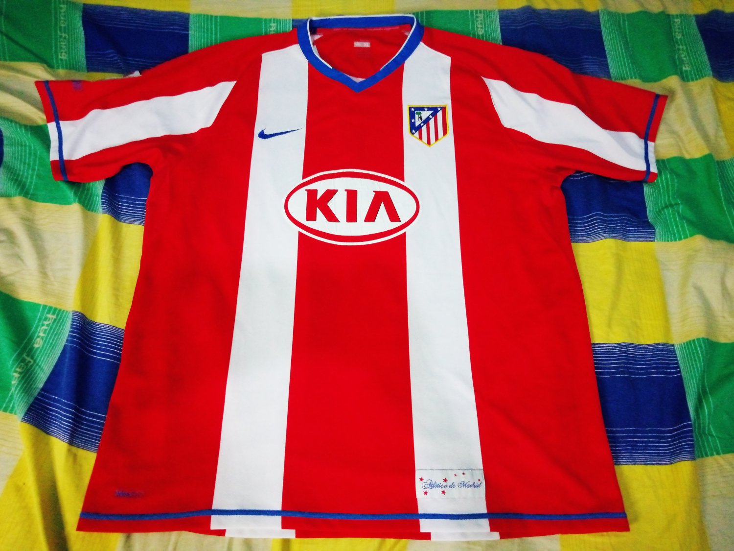 Atletico Madrid Home football shirt 2007 - 2008. Sponsored by Kia