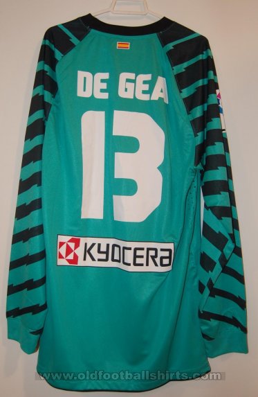Atletico Madrid Goalkeeper football shirt 2010 - 2011