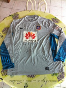 Atletico Madrid Goalkeeper football shirt 2012 - 2013