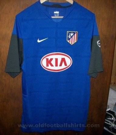 Atletico Madrid Training/Leisure football shirt 2011 - 2012