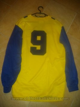 MOL Fehérvár FC Home baju bolasepak 1995