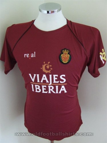 Mallorca Home fotbollströja (unknown year)