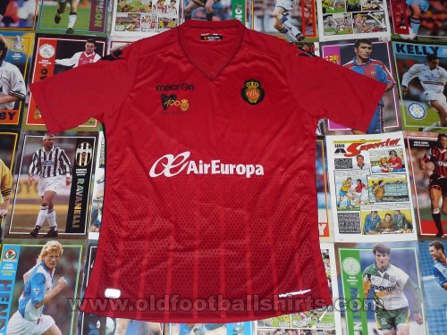 Mallorca Home baju bolasepak 2015 - 2016