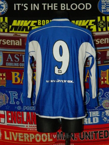 ZKS Unia Tarnow Home football shirt (unknown year)