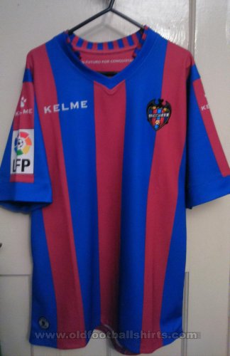 Levante Home football shirt 2013 - 2014