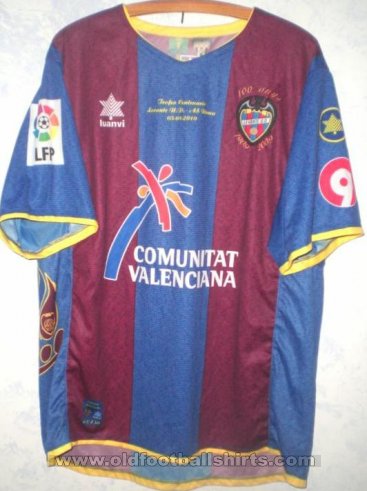 Levante Home football shirt 2009 - 2010