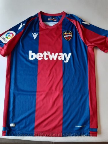 Levante Home football shirt 2020 - 2021