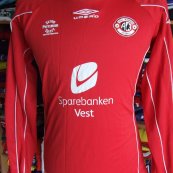 Home football shirt (unknown year)