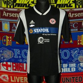Arna-Bjornar Fotball Away football shirt 2000 - 2001 sponsored by Statoil