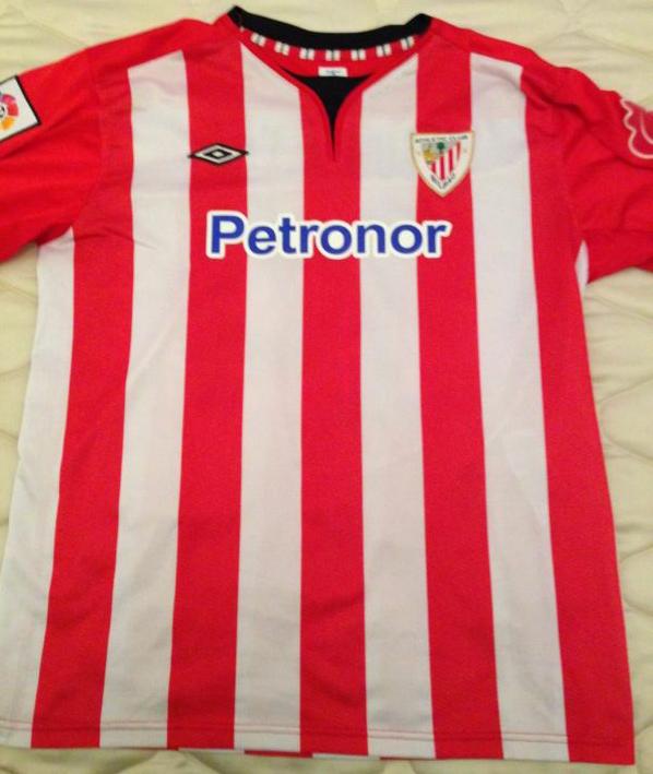 Athletic Bilbao Home football shirt 2011 2012. Sponsored by Petronor
