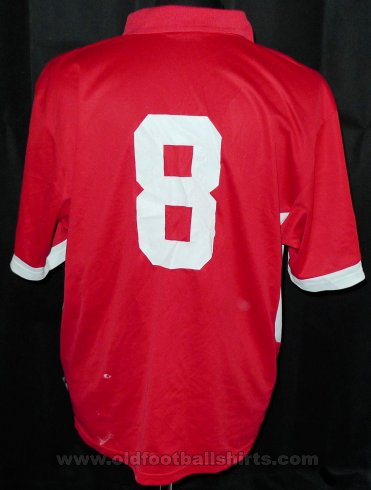 Latvia Home football shirt 2002 - 2004