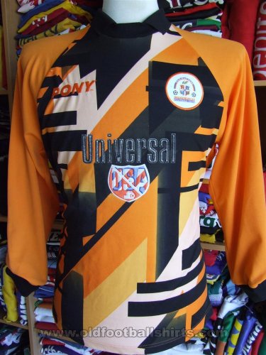Luton Town Goalkeeper football shirt 1997 - 1999