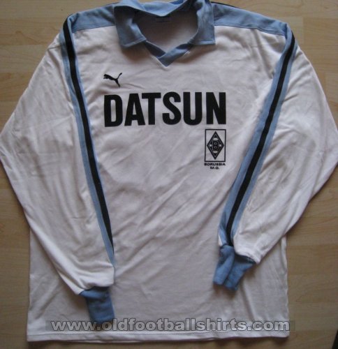 Borussia Mönchengladbach Third football shirt 1981 - 1982