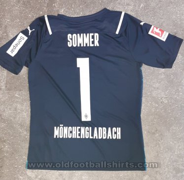 Borussia Mönchengladbach Goalkeeper football shirt 2021 - 2022