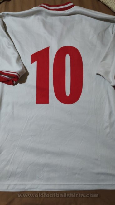 Hajduk Beograd  Away football shirt (unknown year)