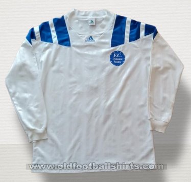 Dinamo Tbilisi Jenis baju tidak diketahui 1993 - 1994