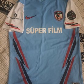 Gazişehir Gaziantep Home football shirt 2022 - 2023 sponsored by Süper Film