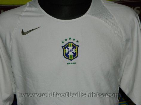 Brazil Training/Leisure football shirt 2004 - 2006