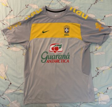 Brazil Training/Leisure football shirt 2010 - 2011
