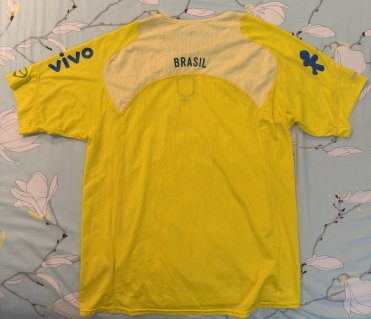 Brazil Training/Leisure football shirt 2004 - 2005