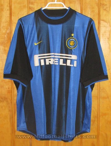 Internazionale Home חולצת כדורגל 2000 - 2001