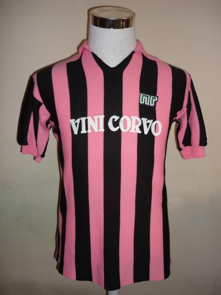 Palermo Il Terzo maglia di calcio 1981 1983.