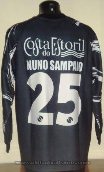 Estoril Praia Goalkeeper football shirt 2002 - 2004