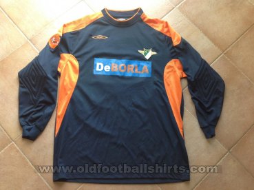 Moreirense Goalkeeper football shirt 2003 - 2005