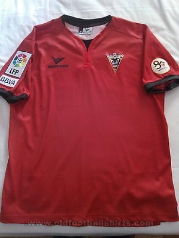 Mirandés Home football shirt 2012 - 2013