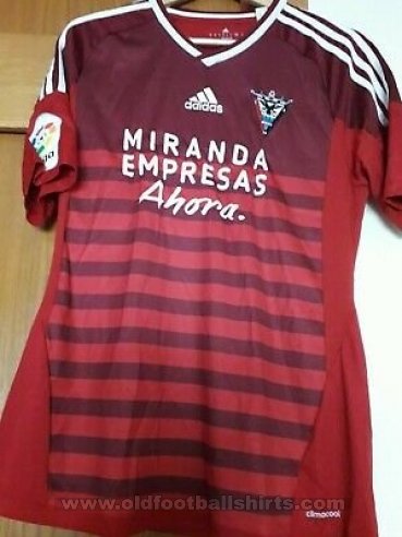 Mirandés Home football shirt 2016 - 2017