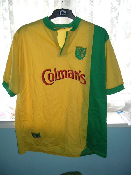 Maillot de foot domicile Norwich City 2005 2006 Xara taille XL