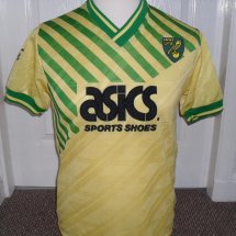 Norwich City Home football shirt 1989 - 1992 sponsored by Asics