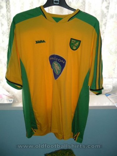 Norwich City Home football shirt 2003 - 2004